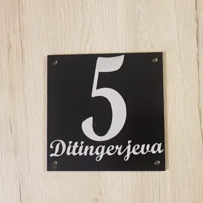 hišne številke po meri gravis.si